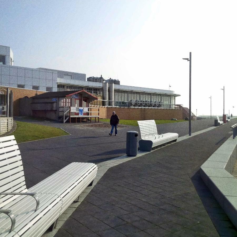 Haus Tertius - Strand- Und Hafennahe Ruhige Ferienwohnung Busum Exterior photo
